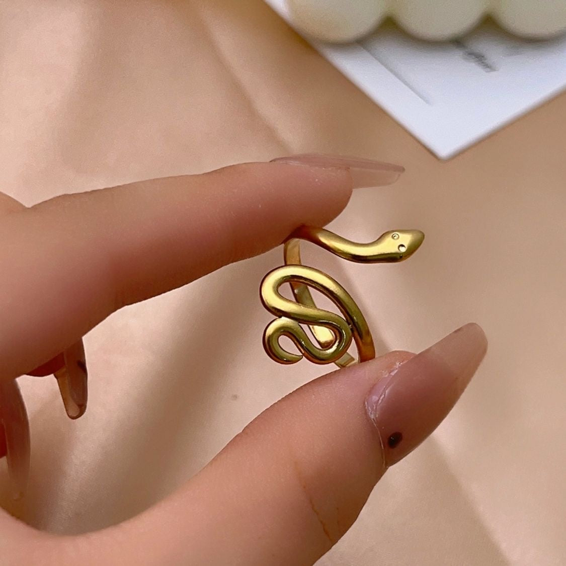 Bague serpenta